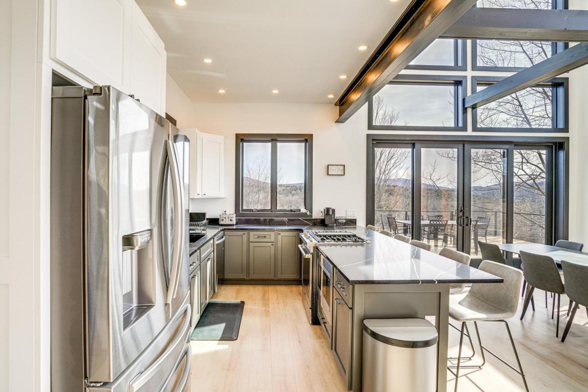Custom Windham Mtn Villa With Pool, Theater And Views! エクステリア 写真